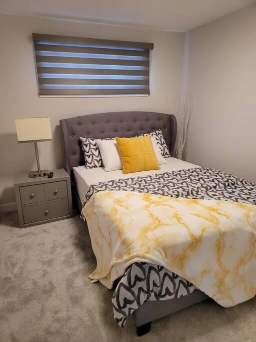 Luxury One Bedroom Winnipeg Buitenkant foto